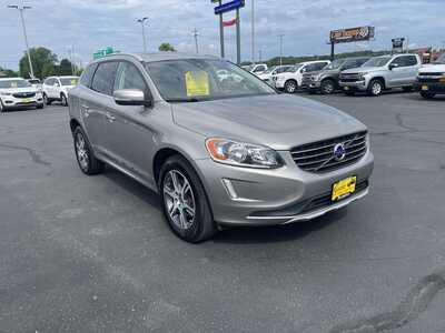 2015 Volvo XC60, $14495. Photo 2