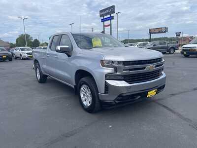 2020 Chevrolet 1500 Ext Cab, $21937. Photo 2
