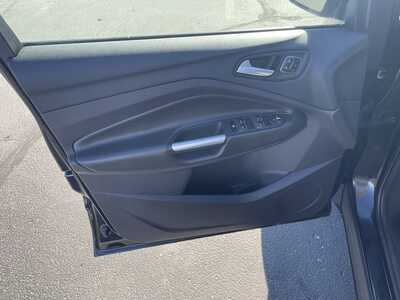 2016 Ford Escape, $11992. Photo 11