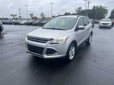 2015 Ford Escape, $9995. Photo 4