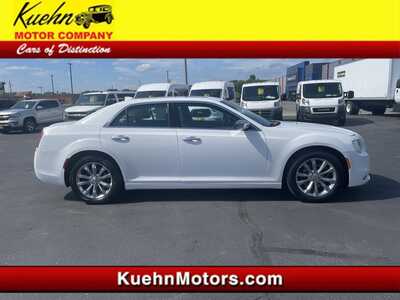 2015 Chrysler 300, $9995. Photo 1
