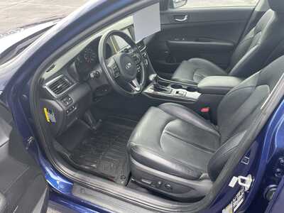 2017 Kia Optima, $16977. Photo 12
