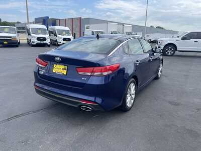 2017 Kia Optima, $16977. Photo 8