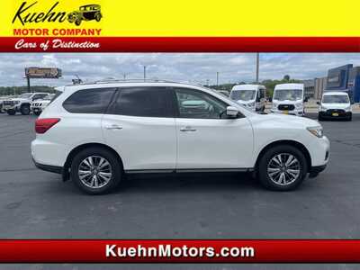2018 Nissan Pathfinder, $15987. Photo 1