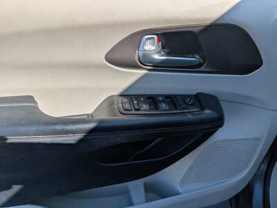 2017 Chrysler Pacifica, $12995. Photo 10