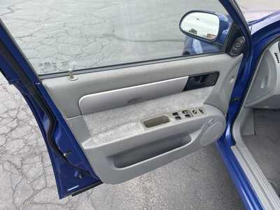 2004 Suzuki Forenza, $2995. Photo 12