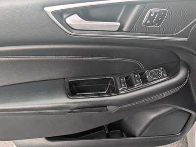2016 Ford Edge, $13986. Photo 10