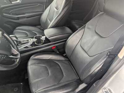2016 Ford Edge, $13986. Photo 11