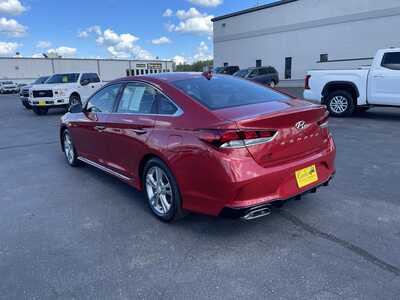 2018 Hyundai Sonata, $14900. Photo 6