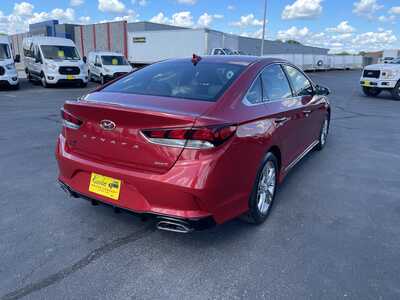 2018 Hyundai Sonata, $14900. Photo 8
