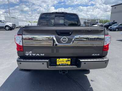 2019 Nissan Titan, $30900. Photo 4