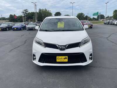 2019 Toyota Sienna, $24495. Photo 3