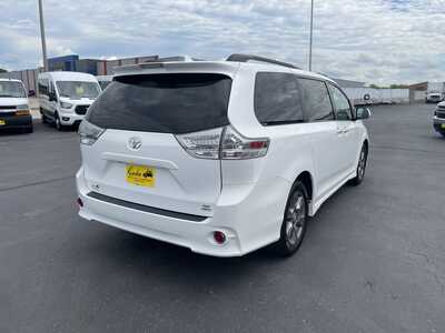 2019 Toyota Sienna, $24495. Photo 8