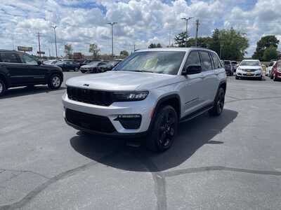 2024 Jeep Grand Cherokee, $32977. Photo 4