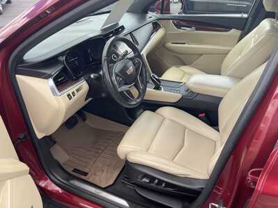 2017 Cadillac XT5, $17495. Photo 12