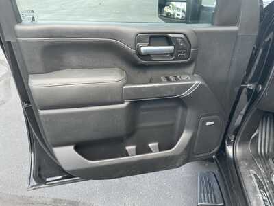 2021 GMC 2500 Crew Cab, $48927. Photo 12