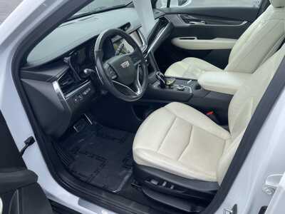 2020 Cadillac XT6, $21900. Photo 12