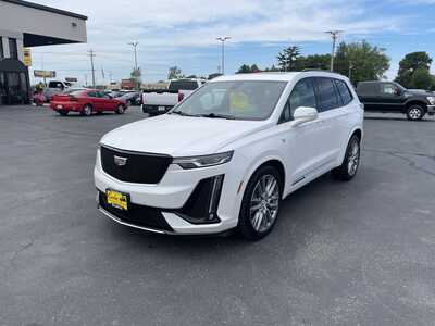 2020 Cadillac XT6, $21900. Photo 4