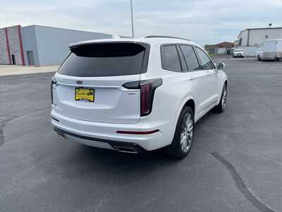 2020 Cadillac XT6, $21900. Photo 8