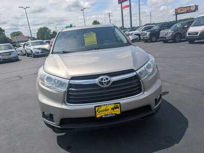 2016 Toyota Highlander, $16295. Photo 3