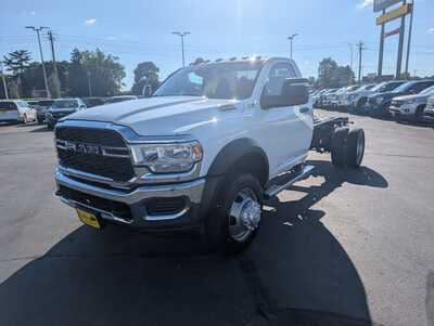 2024 RAM 4500 Chassis, $49937. Photo 4