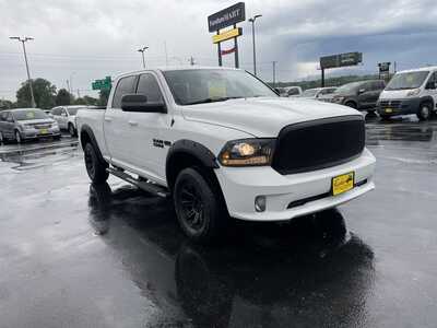 2014 RAM 1500 Crew Cab, $19900. Photo 2
