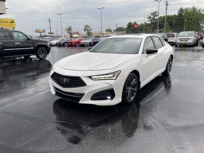 2021 Acura TLX, $28900. Photo 4