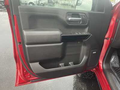 2021 Chevrolet 1500 Crew Cab, $53900. Photo 12