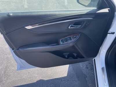 2014 Chevrolet Impala, $7495. Photo 11