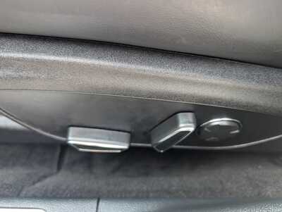 2018 Lincoln MKZ, $20975. Photo 12
