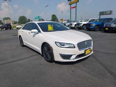 2018 Lincoln MKZ, $20975. Photo 2