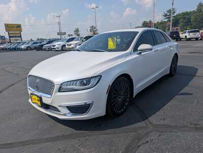 2018 Lincoln MKZ, $20975. Photo 4