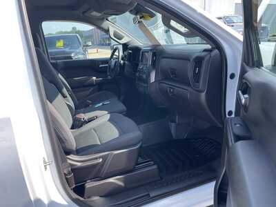 2022 Chevrolet 1500 Reg Cab, $23987. Photo 6