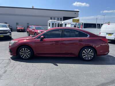 2018 Subaru Legacy, $13927. Photo 5