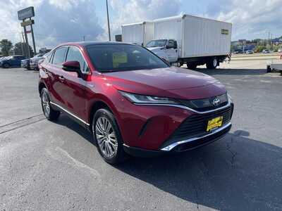 2021 Toyota Venza, $29957. Photo 2