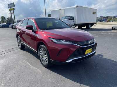 2021 Toyota Venza, $29957. Photo 3