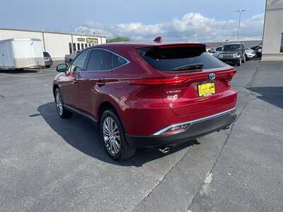 2021 Toyota Venza, $29957. Photo 7