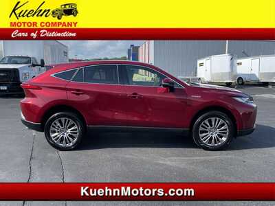 2021 Toyota Venza, $29957. Photo 1