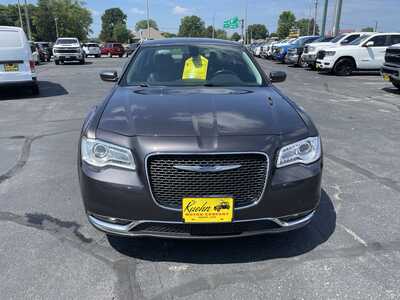 2015 Chrysler 300, $14927. Photo 3