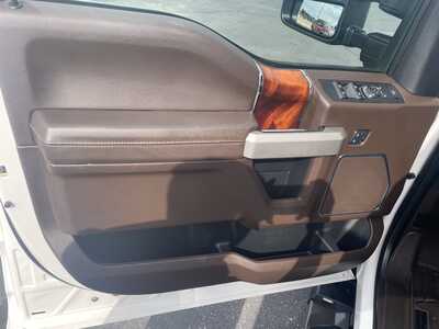 2017 Ford F250 Crew Cab, $48900. Photo 12