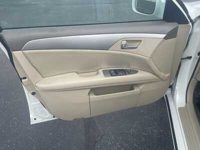 2005 Toyota Avalon, $5995. Photo 11