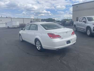 2005 Toyota Avalon, $5995. Photo 6