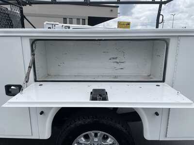 2022 Chevrolet 2500 Crew Cab, $35979. Photo 12
