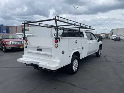 2022 Chevrolet 2500 Crew Cab, $35979. Photo 8