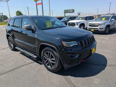 2018 Jeep Grand Cherokee, $14997. Photo 2
