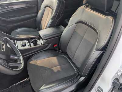 2023 Jeep Grand Cherokee, $28997. Photo 11
