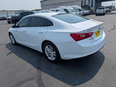 2017 Chevrolet Malibu, $9995. Photo 6