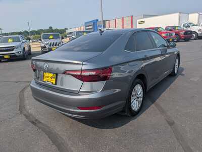 2020 Volkswagen Jetta, $16927. Photo 8