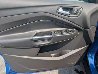 2017 Ford Escape, $13495. Photo 10