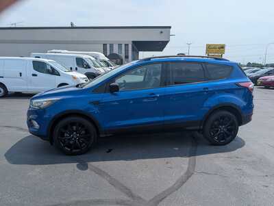 2017 Ford Escape, $13495. Photo 5
